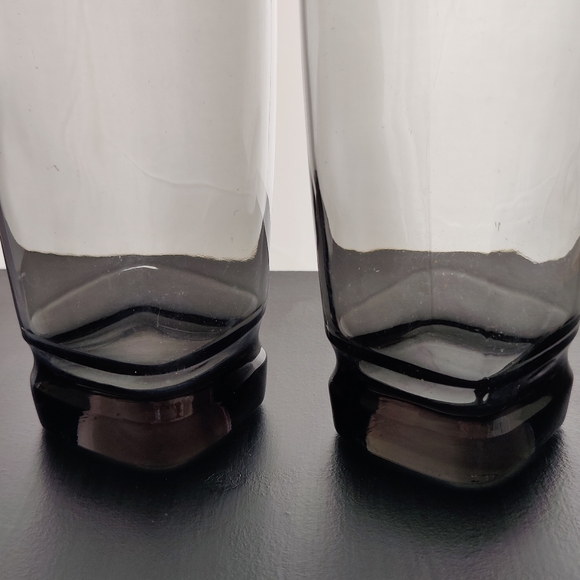 MCM | smoke glass | square shape tumblers - Picture 2 of 4
